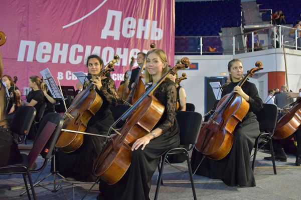 Более 38 тысяч свердловских педагогов воспользовались правом на досрочную пенсию