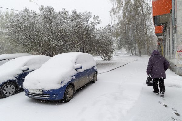 В Дегтярске после снегопада ввели режим чрезвычайной ситуации