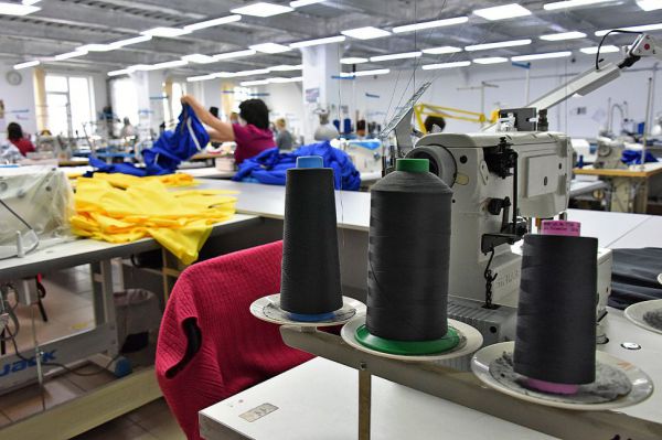 Швейная фабрика из Екатеринбурга получила премию Правительства РФ за качество