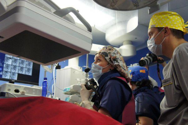 Врачи ГКБ №40 впервые провели эндоскопическую операцию при патологии пищевода