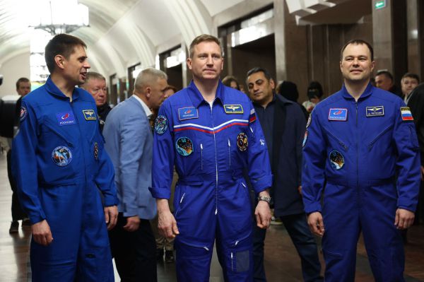 Уральские космонавты спустились в екатеринбургскую подземку ради важного дела