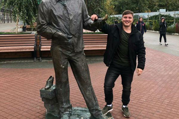 Пропавшего в Екатеринбурге якутского летчика волонтеры ищут в лесу