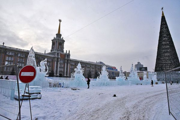 Ледовый городок в Екатеринбурге снова построит компания «Айс-проект»