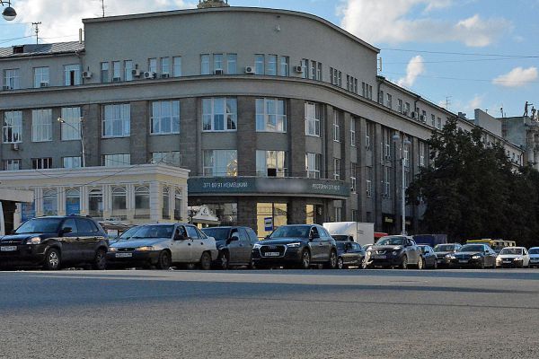 В Екатеринбурге в здании мэрии продается два помещения