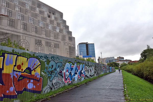 Вместо недостроя у Екатеринбургского цирка построят парковку