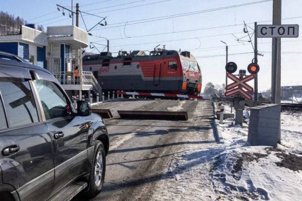 Три ДТП произошло на железнодорожных переездах Свердловской магистрали в 2025 году