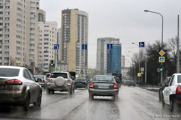 Так выгоднее. Свердловские автовладельцы стали чаще покупать краткосрочные полисы ОСАГО