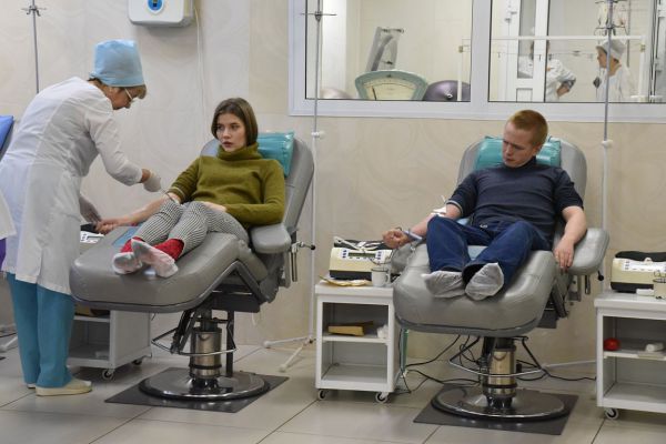 Более 34 тысяч свердловчан награждены знаком «Почетный донор России»