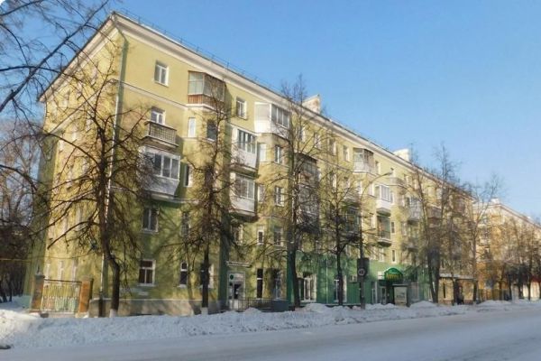 В 2025 году в Свердловской области отремонтируют более 770 жилых домов