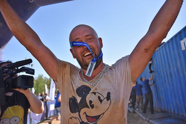 Фоторепортаж: какие испытания преодолели уральцы в забеге «Стальной характер»