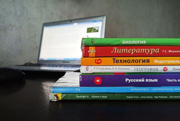 Стоит ли учиться летом? Что говорят педагоги, психологи и родители