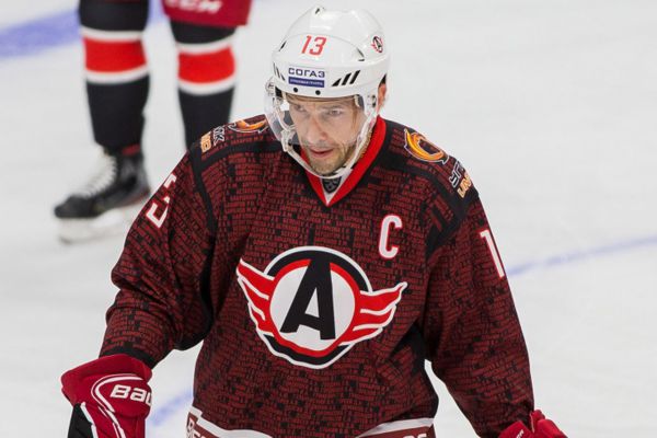 Павел Дацюк принес победу «Автомобилисту» в матче с ЦСКА