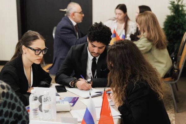 Свердловские производители с господдержкой расширяют границы поставок