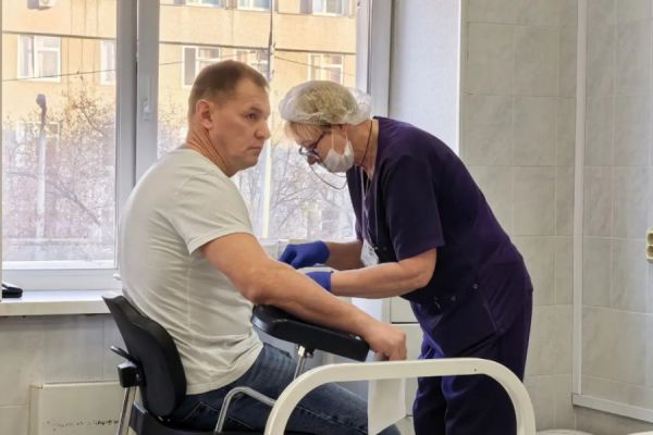 «Папа в ресурсе»: около тысячи свердловчан-мужчин проверили здоровье, у семерых врачи заподозрили рак
