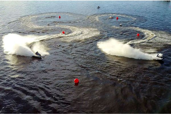 На городском пруду Екатеринбурга пройдут грандиозные гонки на водных байках