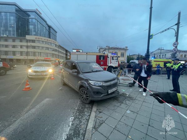 Глава Екатеринбурга Алексей Орлов пообещал оказать родственникам погибших и всем пострадавшим необходимую помощь