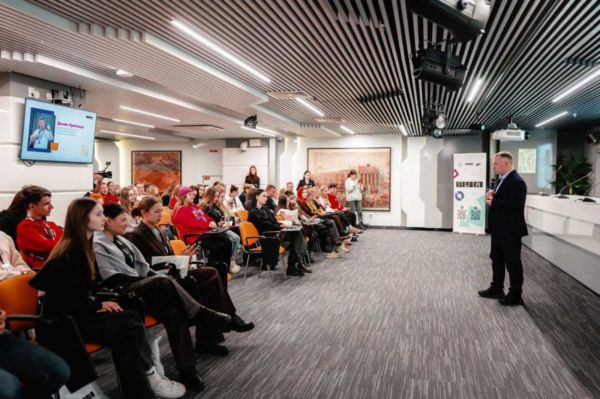 В столице Урала стартовал семинар «ШУМ.Регионы»: молодые медийщики превратят идеи в проекты за 72 часа