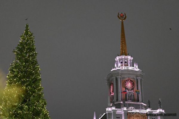 Перед боем курантов: Екатеринбург предновогодний в объективе фотокорреспондента «Уральского рабочего»