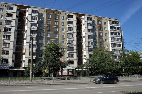 Пожилая екатеринбурженка лишилась четырехкомнатной квартиры из-за того, что сын вложился в биткоины