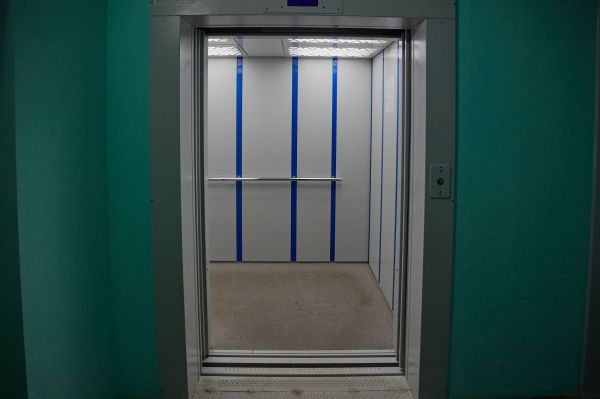В Свердловской области на замену лифтов в 2025 году потратят 300 миллионов рублей