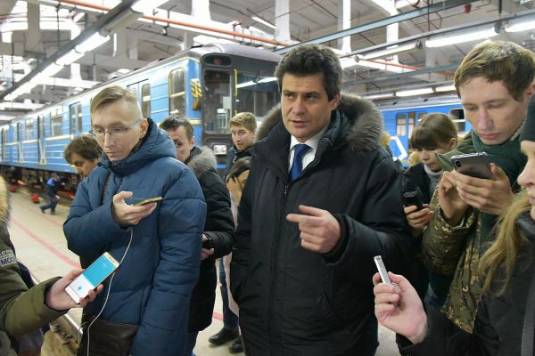Мэр Екатеринбурга: завтра обновленные вагоны метро выйдут на линию