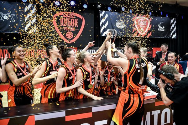 Баскетболистки  УГМК в десятый раз взяли Кубок России