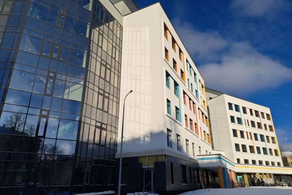 В 2025 году в Свердловской области построят семь поликлиник