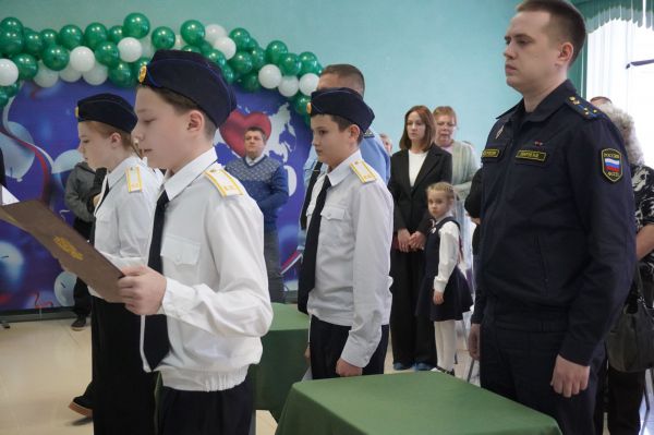 В Талице дети стали «Юными приставами»: в школе открыли кадетский класс