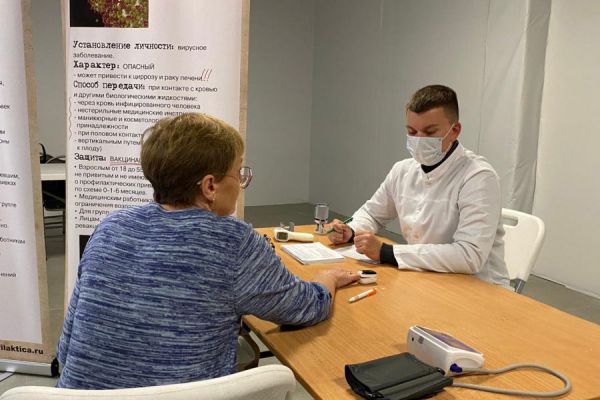 Шопинг с пользой для здоровья. Расскажем, в каких торговых центрах Среднего Урала работают пункты вакцинации