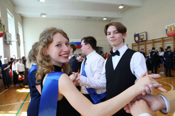 В Минпросвещения назвали дату школьных выпускных вечеров в 2026 году