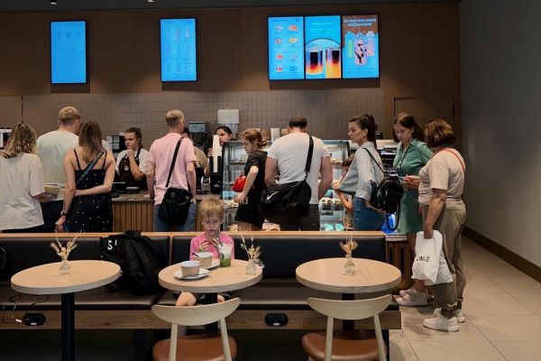 В «Гринвиче» вместо Starbucks открылась кофейня Stars Coffee от Тимати