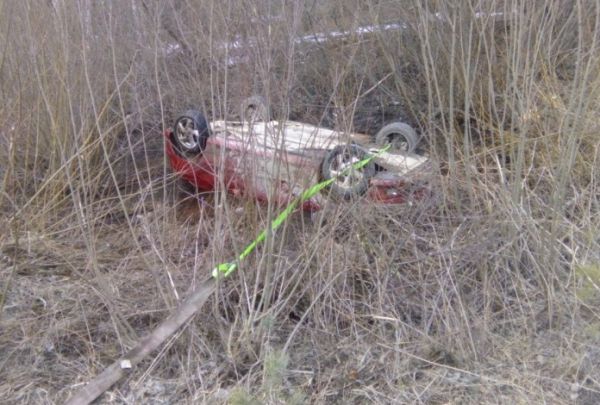 Свердловские инспекторы ДПС спасли автоледи