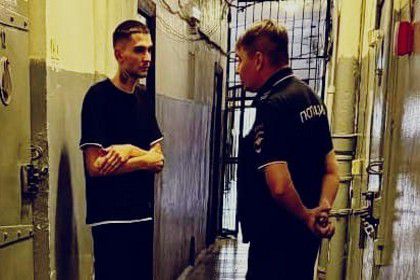 В Екатеринбурге виновник свадебного «шоу» у Храма-на-Крови получил 13 суток ареста