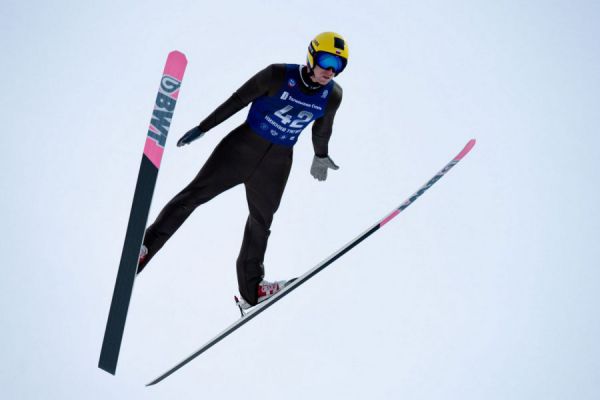 Нижний Тагил вновь принимает лучших летающих лыжников и двоеборцев страны