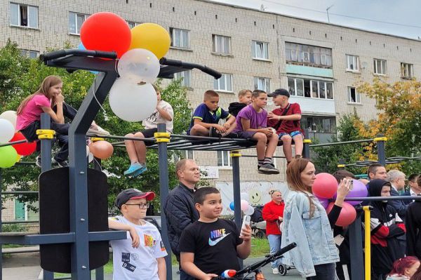 Губернатор Евгений Куйвашев выделил на реализацию народных проектов 90 млн рублей