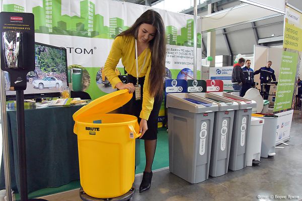 Место для мусора: область дополнительно закупит 25 тысяч евроконтейнеров