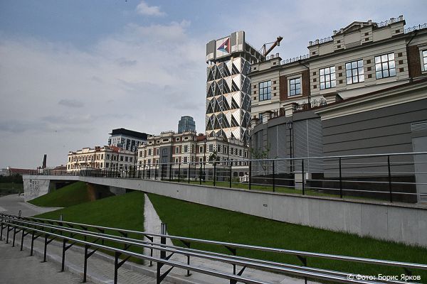 Легендарный датский вратарь остался в восторге от архитектуры Екатеринбурга