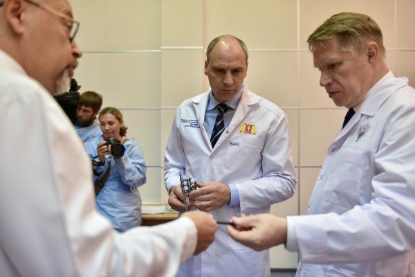 Глава Свердловской области Денис Паслер и Министр здравоохранения России Михаил Мурашко посетили ключевые медучреждения региона