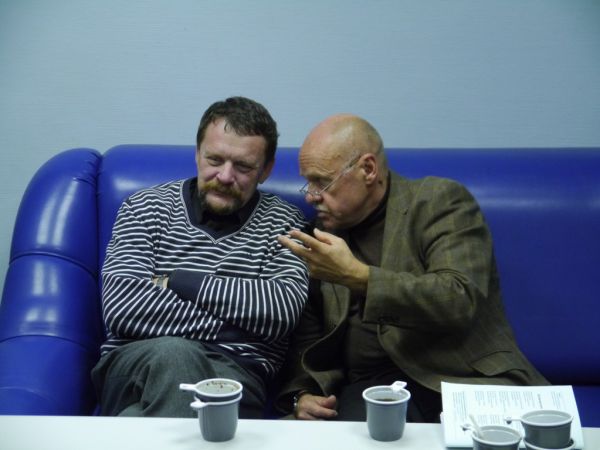 Принуждение к консенсусу