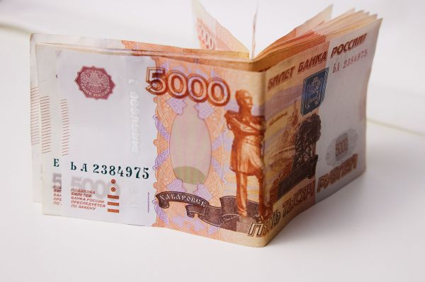 «Точка» выплатит своим клиентам 8 млрд рублей после отзыва лицензии у «Киви-банка»