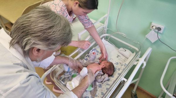С начала года услуги свердловских роддомов для мам и новорожденных обошлись социальному фонду в 169 миллионов рублей