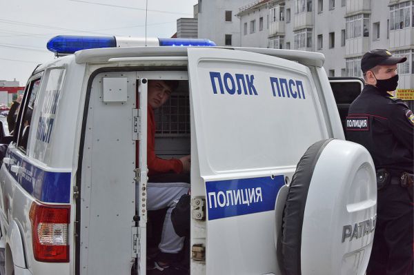 У свердловчанки конфисковали автомобиль за пьяную езду