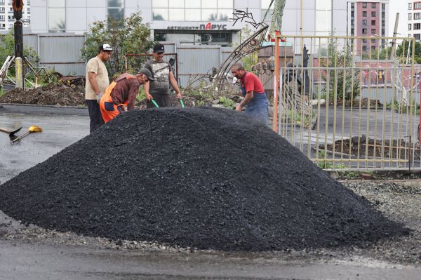 Три улицы в Октябрьском районе Екатеринбурга отремонтируют за 243 млн рублей