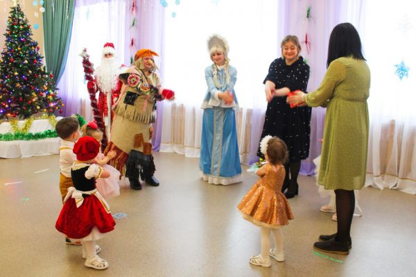 Утренник общего режима: в Нижнем Тагиле поздравили детей, рожденных в заключении
